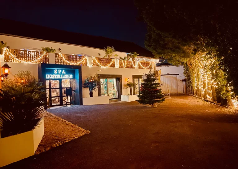 Hôtel romantique pour une nuit insolite avec Spa & sauna privatifs à Hazebrouck